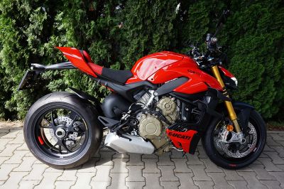 Ducati Streetfighter V4 S}