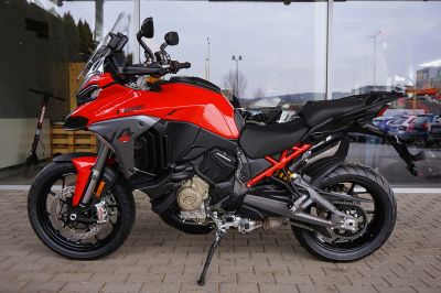 Ducati Multistrada V4S Radar / Day}
