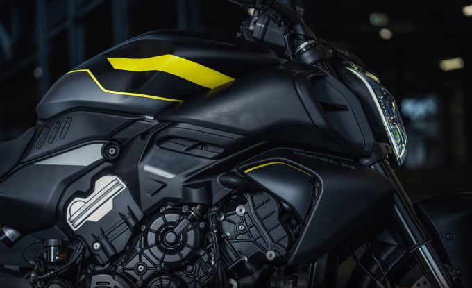 Diavel V4