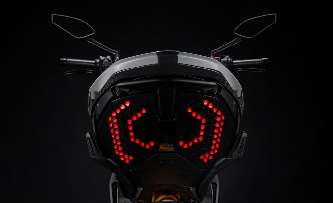 Diavel V4 RS