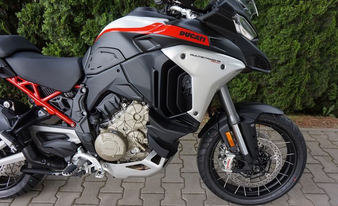 Ducati Multistrada V4S Rally Travel Adventure