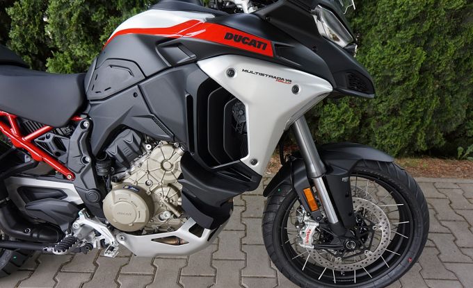 Ducati Multistrada V4S Rally Travel Adventure