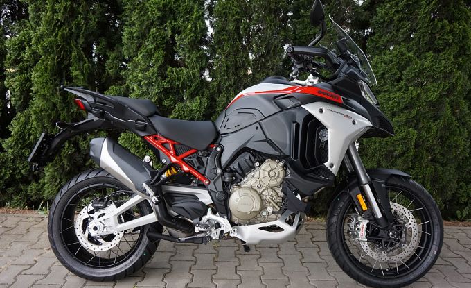 Ducati Multistrada V4S Rally Travel Adventure