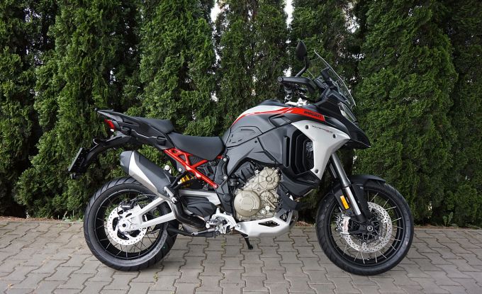 Ducati Multistrada V4S Rally Travel Adventure