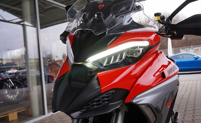 Ducati Multistrada V4S Radar / Day