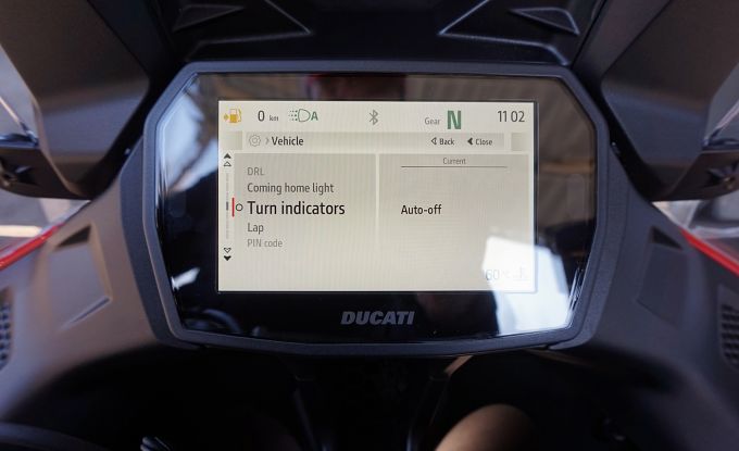 Ducati Multistrada V2S / Day