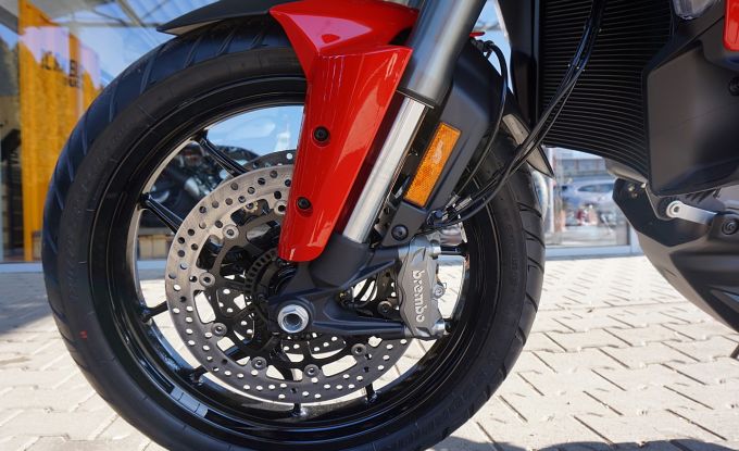 Ducati Multistrada V2S / Day