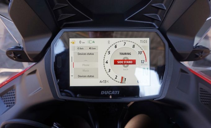 Ducati Multistrada V2S / Day
