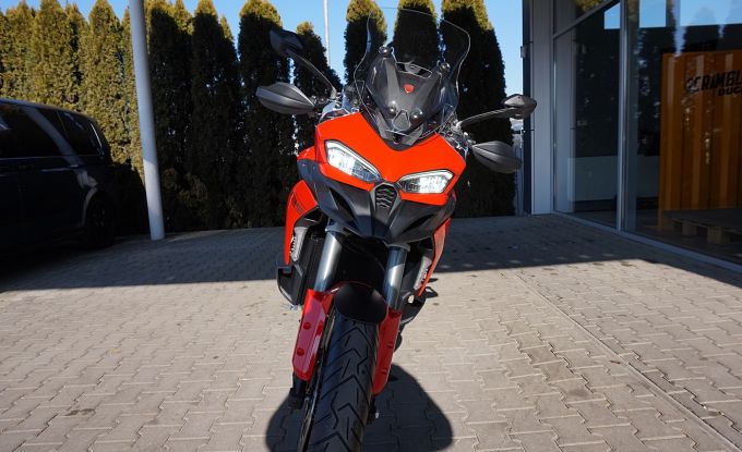 Ducati Multistrada V2S / Day