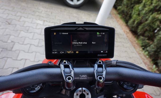 Ducati Streetfighter V4
