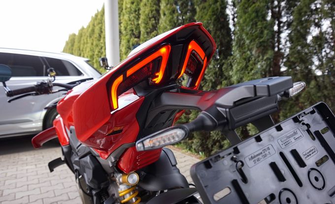 Ducati Streetfighter V4