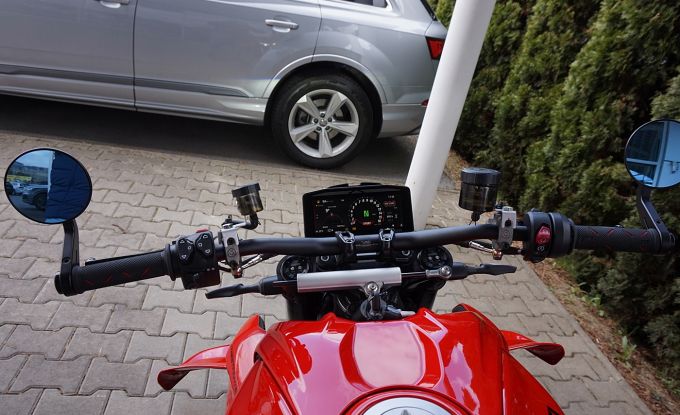 Ducati Streetfighter V4