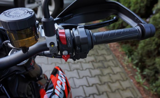 Ducati Hypermotard 698 MONO RVE