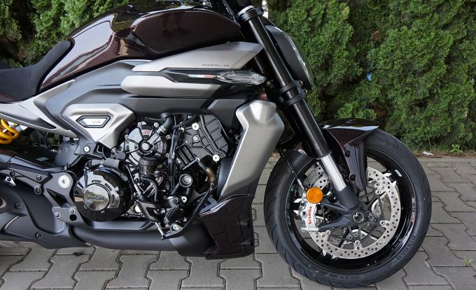 Ducati XDiavel V4
