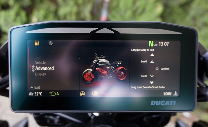 Ducati XDiavel V4