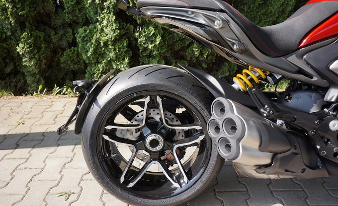 Ducati XDiavel V4