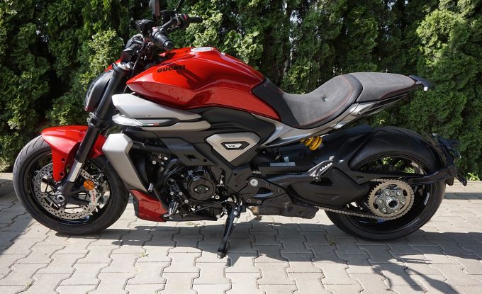 Ducati XDiavel V4