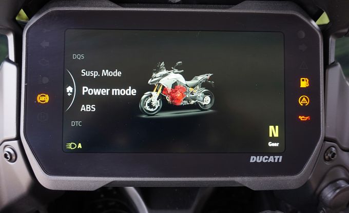 Ducati Multistrada V4 Pikes Peak 2025