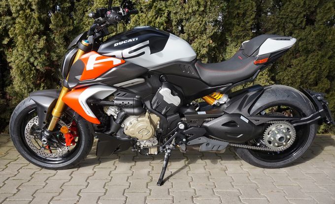 Ducati Diavel V4 RS