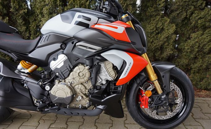Ducati Diavel V4 RS