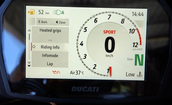 Ducati Multistrada V2S Travel