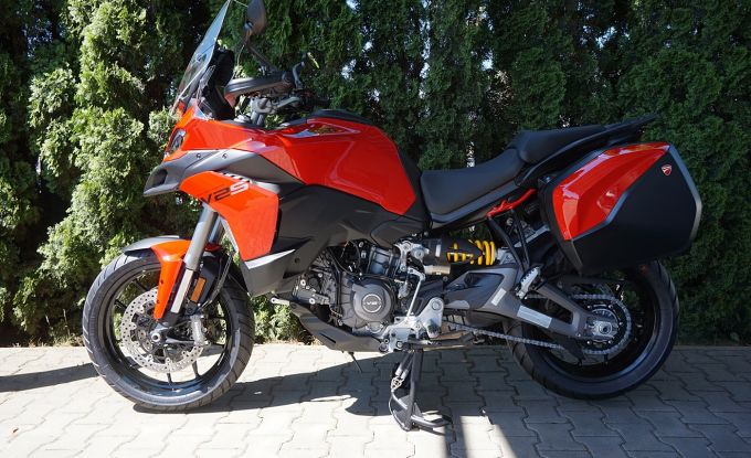 Ducati Multistrada V2S Travel