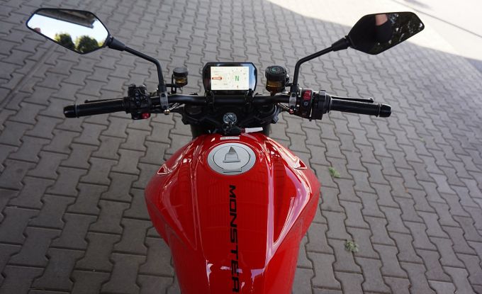 Ducati Monster 896