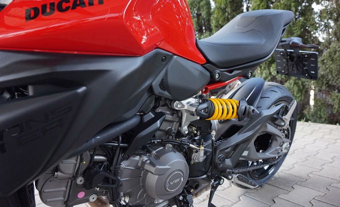 Ducati Monster 896