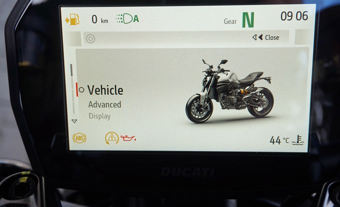 Ducati Monster 896