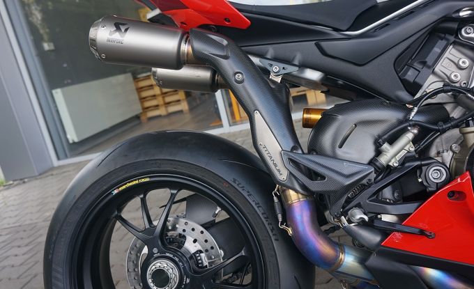 Ducati Panigale V4 R