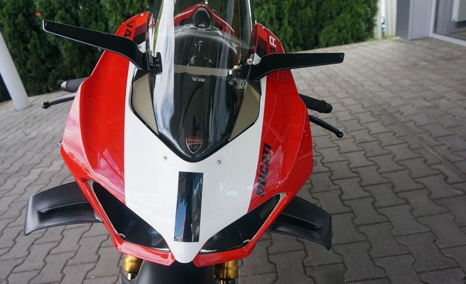 Ducati Panigale V4 R