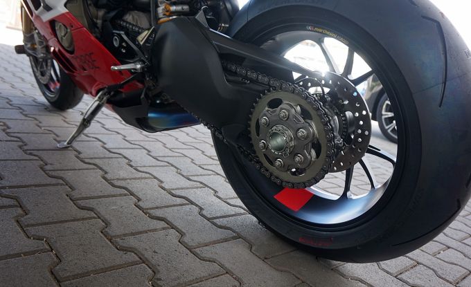 Ducati Panigale V4 R