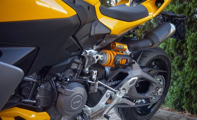 Ducati Streetfighter V2S Yellov + Termignoni