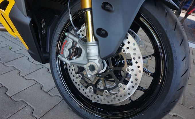 Ducati Streetfighter V2S Yellov + Termignoni