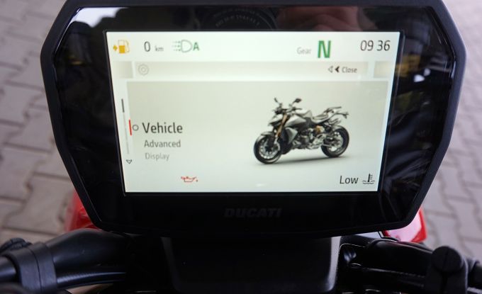 Ducati Streetfighter V2S Yellov + Termignoni