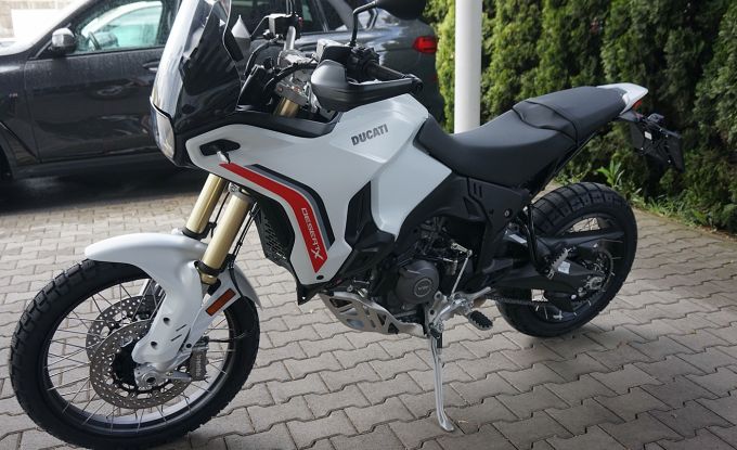 Ducati Desert X white
