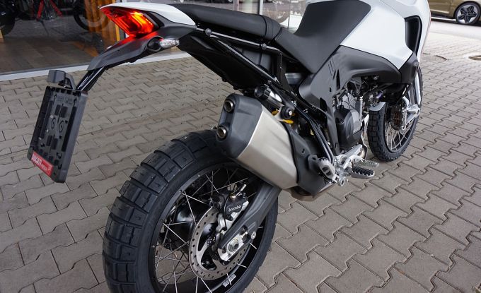 Ducati Desert X white