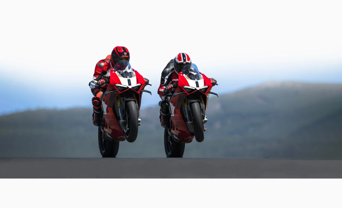 Panigale V4 R