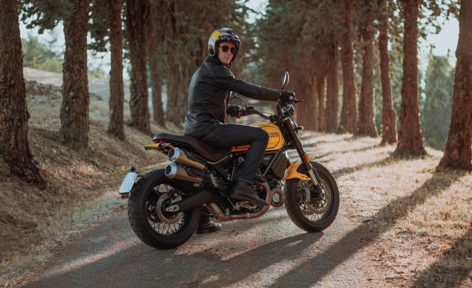 Scrambler 1100 Tribute PRO